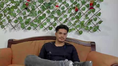 janus_m online show from 12.13.24