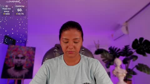 Snapshot of jany__love chatting on 01.28.25 JANY online show from 01.28.25