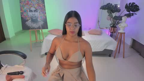 Snapshot of jany__love chatting on 10.06.25 JANY online show from 10.06.25
