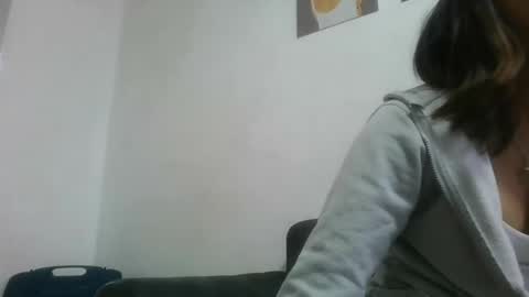 Snapshot of jarevava chatting on 06.14.26 Jarevava online show from 06.14.26