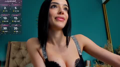 Jasmi online show from 02.06.25