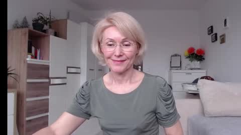 Snapshot of jasmin18v chatting on 03.02.25 Jasmin room for people 40 online show from 03.02.25