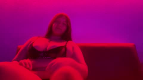 Snapshot of jasmin420r chatting on 05.26.26 jasmin420r online show from 05.26.26