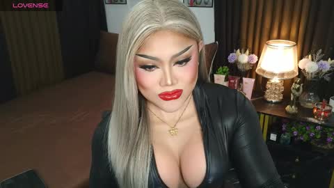 Jasmine Brandy online show from 09.15.25