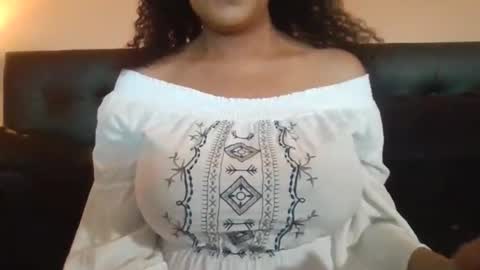 Snapshot of jasmine_devine1 chatting on 05.28.26 Jasmine online show from 05.28.26