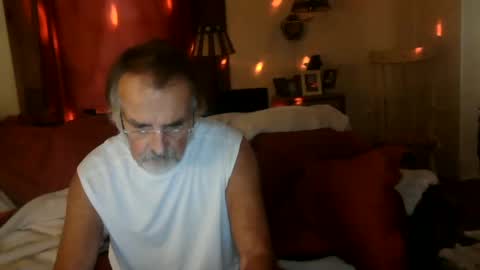 Snapshot of jasonreloaded694u chatting on 01.04.25 Jason online show from 01.04.25