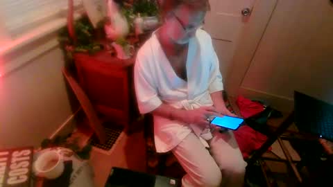 Snapshot of jasonreloaded694u chatting on 10.06.25 Jason online show from 10.06.25