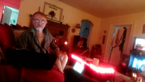 Snapshot of jasonreloaded694u chatting on 10.23.25 Jason online show from 10.23.25