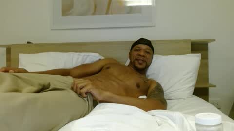 Snapshot of jasonsweets chatting on 11.26.25 Jason Sweets online show from 11.26.25