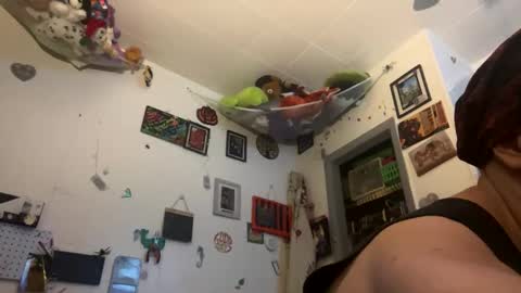 Snapshot of jax_skyfallin chatting on 09.21.25 jaxxx666 online show from 09.21.25