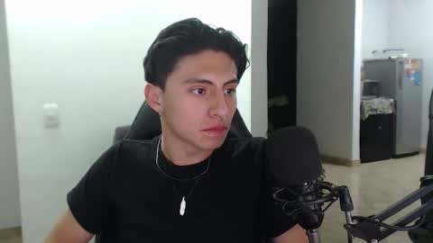 Snapshot of jay_dimarco2 chatting on 09.17.25 jay online show from 09.17.25