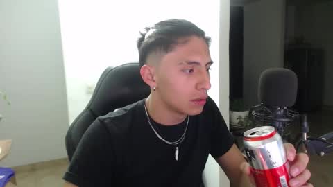 Snapshot of jay_dimarco2 chatting on 11.21.25 jay online show from 11.21.25