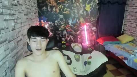 Snapshot of jay_orange chatting on 12.19.25 JAY ORANGE online show from 12.19.25