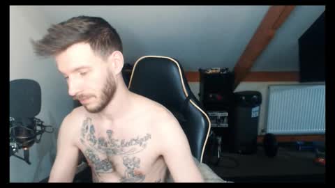 Snapshot of jay_peralta chatting on 10.15.25 jay_peralta online show from 10.15.25