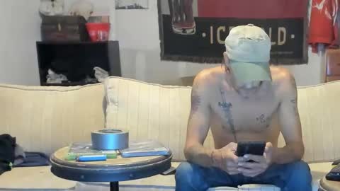 Snapshot of jay_short7863 chatting on 04.18.26 O F jay short786 online show from 04.18.26