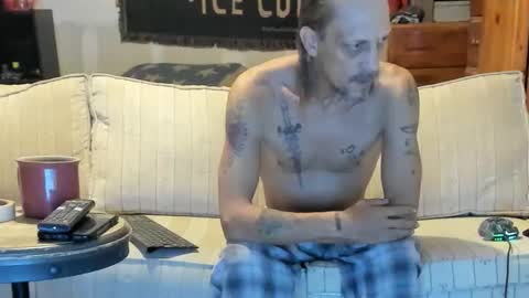 Snapshot of jay_short7863 chatting on 04.28.26 O F jay short786 online show from 04.28.26