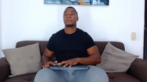 Snapshot of jay_smit chatting on 01.06.25 jay smit online show from 01.06.25