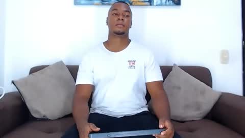 Snapshot of jay_smit chatting on 01.14.25 jay smit online show from 01.14.25