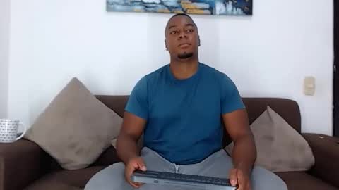 Snapshot of jay_smit chatting on 02.13.25 jay smit online show from 02.13.25