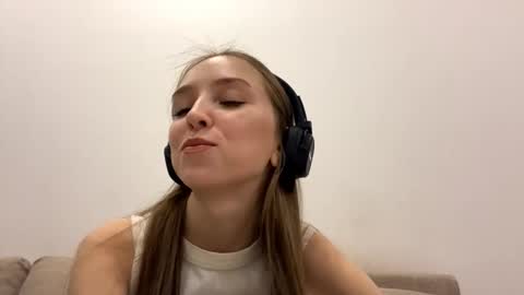 Snapshot of jayehubiak chatting on 03.03.26 Isabella Rose online show from 03.03.26