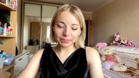 Mira online show from 10.15.25