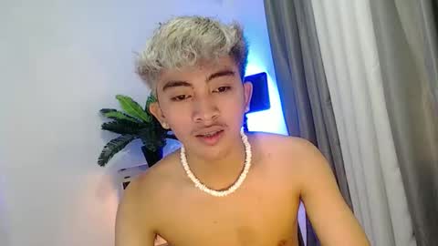 jaysee_hugecox online show from 04.17.26