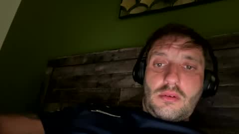 Snapshot of jaysmallzee123 chatting on 04.17.26 jaysmallzee123 online show from 04.17.26