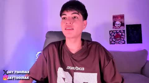 Snapshot of jaythomax chatting on 02.21.25 jaythomax online show from 02.21.25