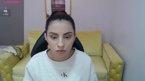 Snapshot of jazmin1_ch chatting on 06.01.26 Jazmin online show from 06.01.26