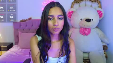 Snapshot of jazmin_tay chatting on 01.22.25 Jazmin online show from 01.22.25