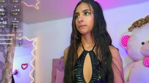 Snapshot of jazmin_tay chatting on 01.22.25 Jazmin online show from 01.22.25