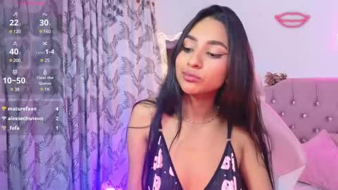Snapshot of jazmin_tay chatting on 02.25.25 Jazmin online show from 02.25.25