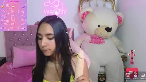 Snapshot of jazmin_tay chatting on 03.08.25 Jazmin online show from 03.08.25