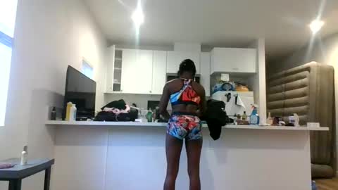 Jazzystelo online show from 10.08.25