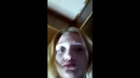 Snapshot of jbeautyxx chatting on 10.01.25 J Nicole online show from 10.01.25