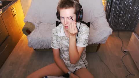 Snapshot of jealousangel chatting on 01.27.25 Angel online show from 01.27.25