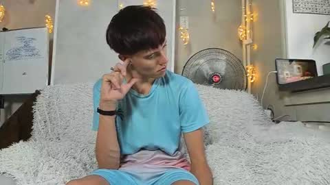 Snapshot of jealousangel chatting on 07.31.26 Angel online show from 07.31.26
