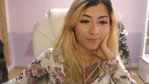 Snapshot of jean_monroe chatting on 01.24.25 Jean online show from 01.24.25