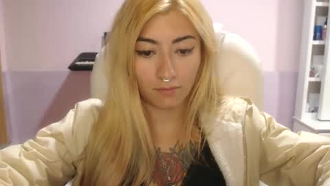 Snapshot of jean_monroe chatting on 02.24.25 Jean online show from 02.24.25