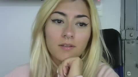 Snapshot of jean_monroe chatting on 09.13.25 Jean online show from 09.13.25