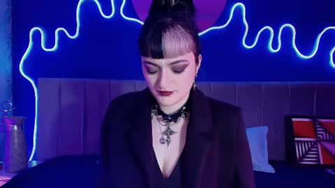 Jean online show from 06.11.26