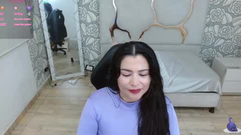 Snapshot of jeannette_tay chatting on 05.25.26 JEANNETTE online show from 05.25.26