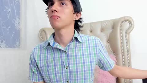 Snapshot of jeanram18 chatting on 03.12.25 JEAN online show from 03.12.25