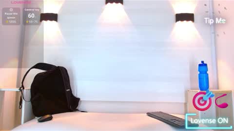 Snapshot of jeic_18 chatting on 10.03.25 jeic 18 online show from 10.03.25