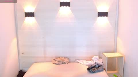 Snapshot of jeic_18 chatting on 10.10.25 jeic 18 online show from 10.10.25