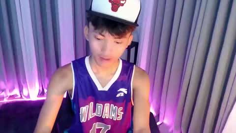 jemart_urnaughtboy online show from 05.10.26