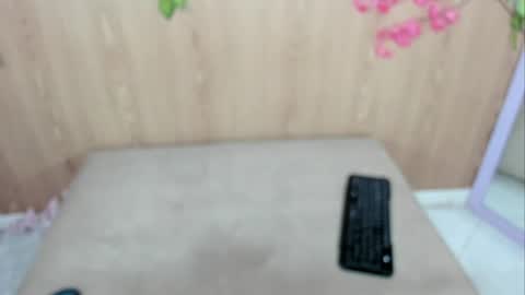 Jenelotizz online show from 06.06.26