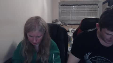 JenisAndPeter online show from 04.15.26