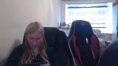 JenisAndPeter online show from 05.16.26