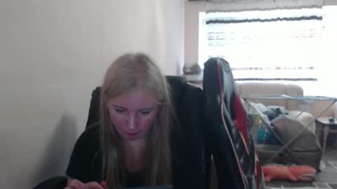 JenisAndPeter online show from 05.18.26
